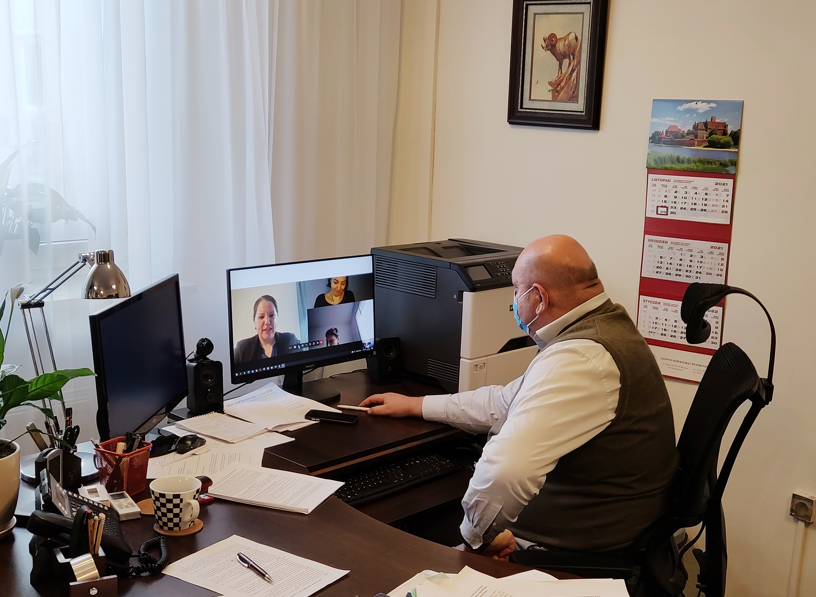 Dr%20Ja%C5%BCd%C5%BCewski%20wideospotkanie 2