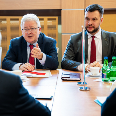 Od lewej minister Czesław Siekierski i wiceminister Adam Nowak (fot. MRiRW)