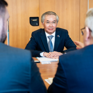 Ambasador Kazachstanu w Polsce Alim Kirabaew (fot. MRiRW)