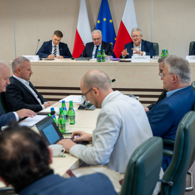 Minister Czesław Siekierski zwraca się do zebranych (fot. MRiRW)